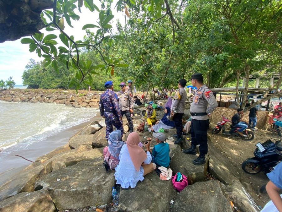 Ratusan Ribu Pemudik Kunjungi Tempat Wisata di Sumbar, Polda Sumbar Tempatkan Petugas dan Pos Pelayanan