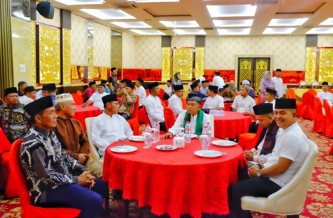 Plt Bupati Meranti H. Asmar Buka Bersama Forum Kepala Desa se Kabupaten Kepulauan Meranti
