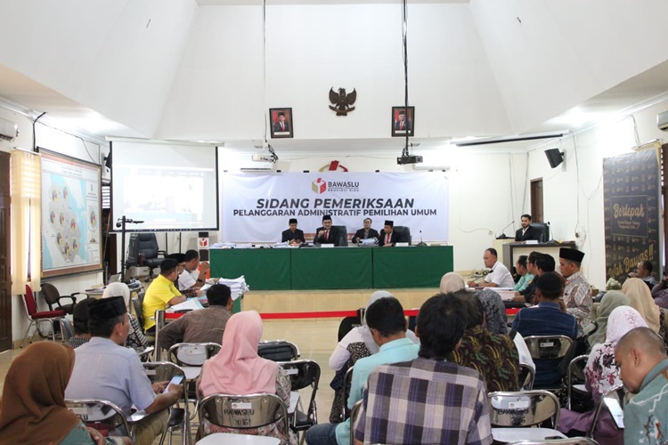 Bawaslu Riau Gelar 3 Sidang Dugaan Pelanggaran Administrasi Pemilu
