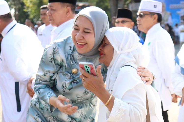 Lepas 74 JCH Inhu, Bupati Rezita: Bismillahirrahmanirrahim