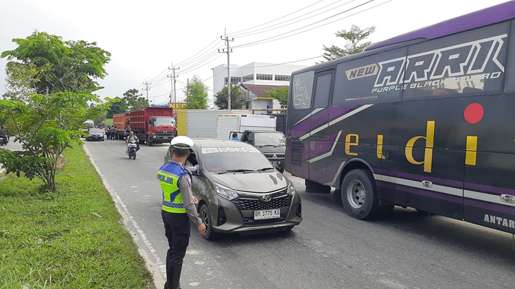 Ratusan Truk ODOL dan Bus Ditindak Tim Gabungan di Pekanbaru