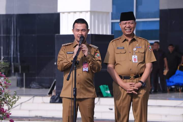 Apel Perdana Sebagai Pj Walikota Pekanbaru, Risnandar Minta Pegawai Tingkatkan Kinerja