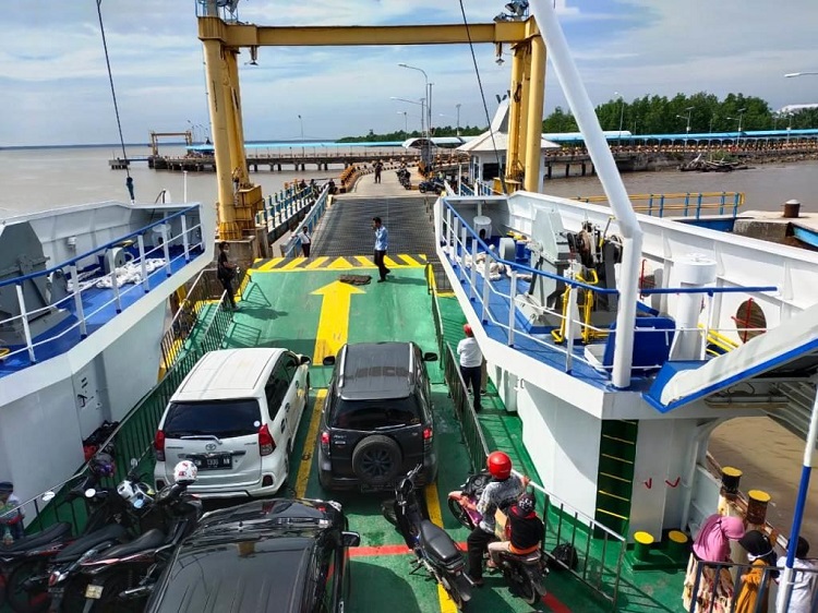 2 Unit Docking Tahunan, Penyeberangan Air Putih-Selari Hanya Dilayani 2 Ro-Ro