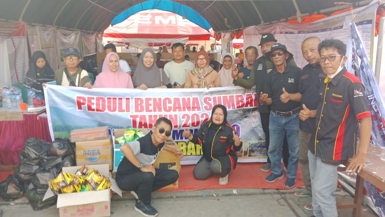 Alumni SMP Negeri 2 Pekanbaru Angkatan 80 Serahkan Bantuan Langsung Ke Korban Galodo Sumbar