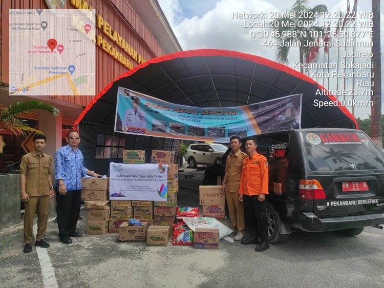 PLN Nusantara Power UP Tenayan Serahkan Bantuan Sembako kepada Pemko Pekanbaru untuk Korban Banjir Bandang di Sumbar