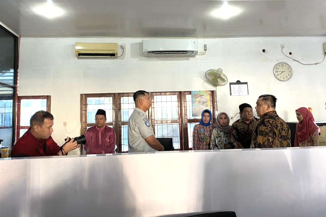 Sidak ke UPT Bapenda di Bengkalis, Pj Gubernur Riau Temukan Fasilitas Terbengkalai