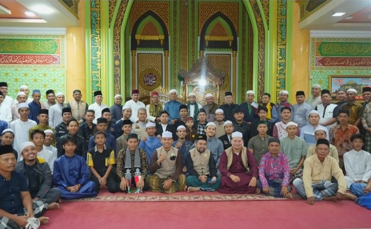 Pj. Bupati Inhil Herman Subuh Keliling ke-597 di Masjid Darul Mukhlisin Parit 3