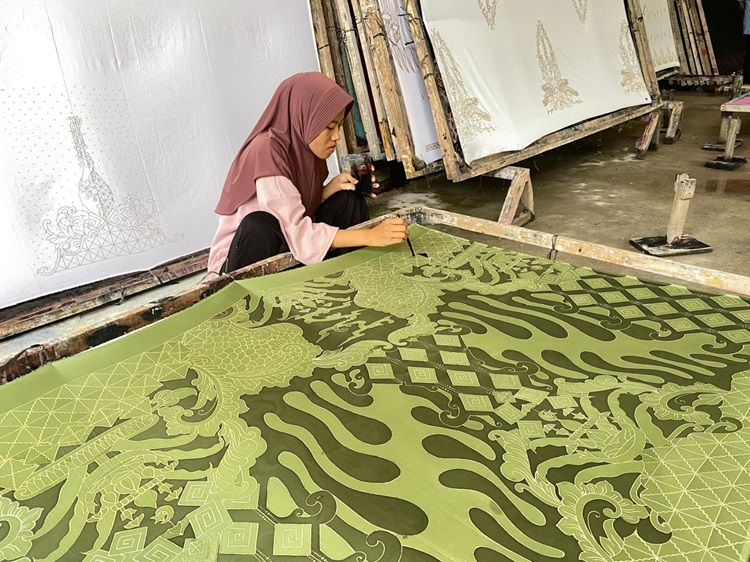 Pembiayaan BRK Syariah Beri Pengaruh Besar, Batik Jalur Batik Nagori ‘Go’ Pasar Internasional
