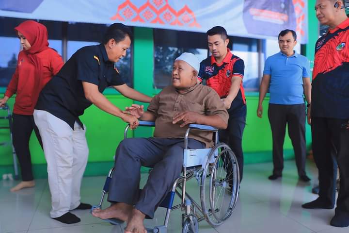 43 Peyandang Disabilitas Terima Alat Bantu dari Pemko Pekanbaru