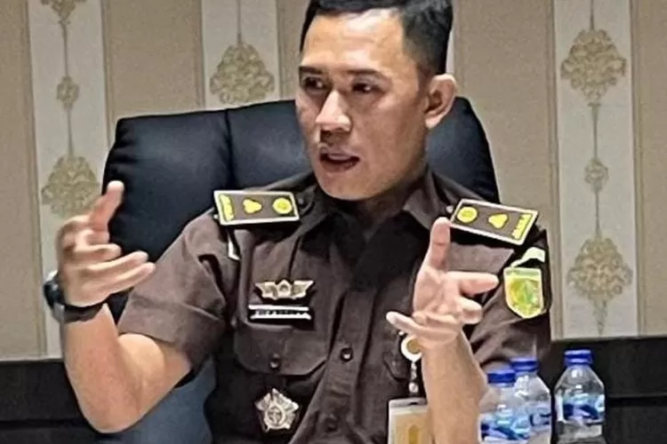 Kejaksaan Negeri Pekanbaru Analisa Tarif Parkir di Pasar Tradisional Apakah Sudah Benar Diterapkan
