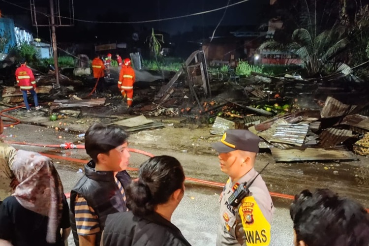 13 Kios di Pasar Pulau Payung Dumai Terbakar, Api Pertama Diduga Timbul dari Sini