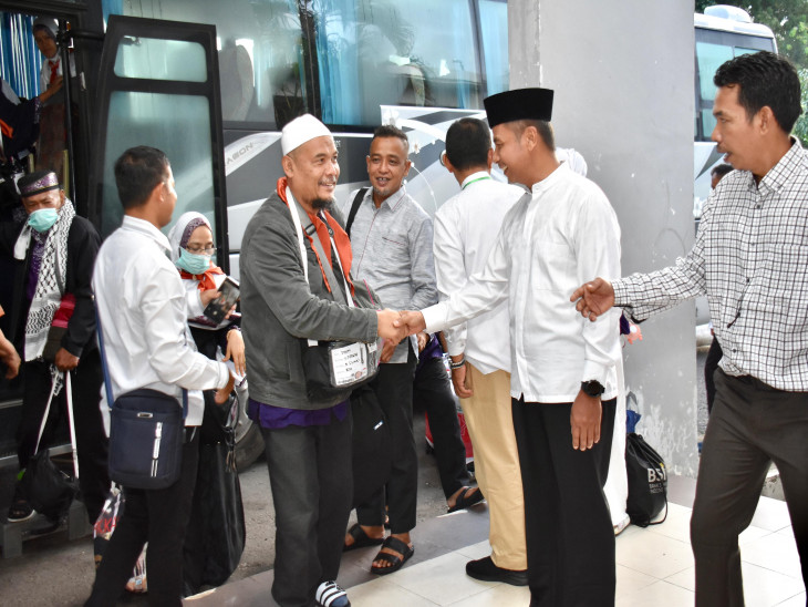 Jemaah Haji Kampar Sudah Diberangkatkan dari Batam ke Pekanbaru