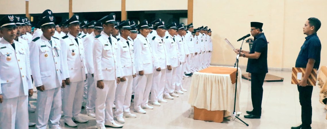 Bupati Kuansing Lantik 102 Kepala Desa Perpanjangan Masa Jabatan Selama 2 Tahun