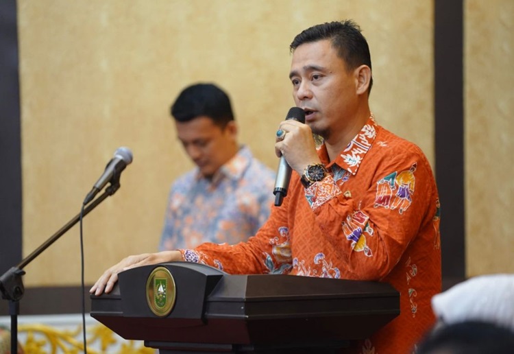 KI Riau Launching e-Monev, Kadis Kominfo Riau Ingatkan Badan Publik Harus Patuh