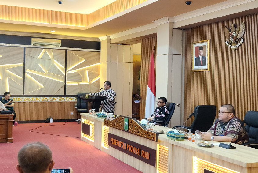 Kunker ke Riau, Badan Strategi Kemendagri Minta Pemprov Tingkatkan Inovasi Pelayanan Publik
