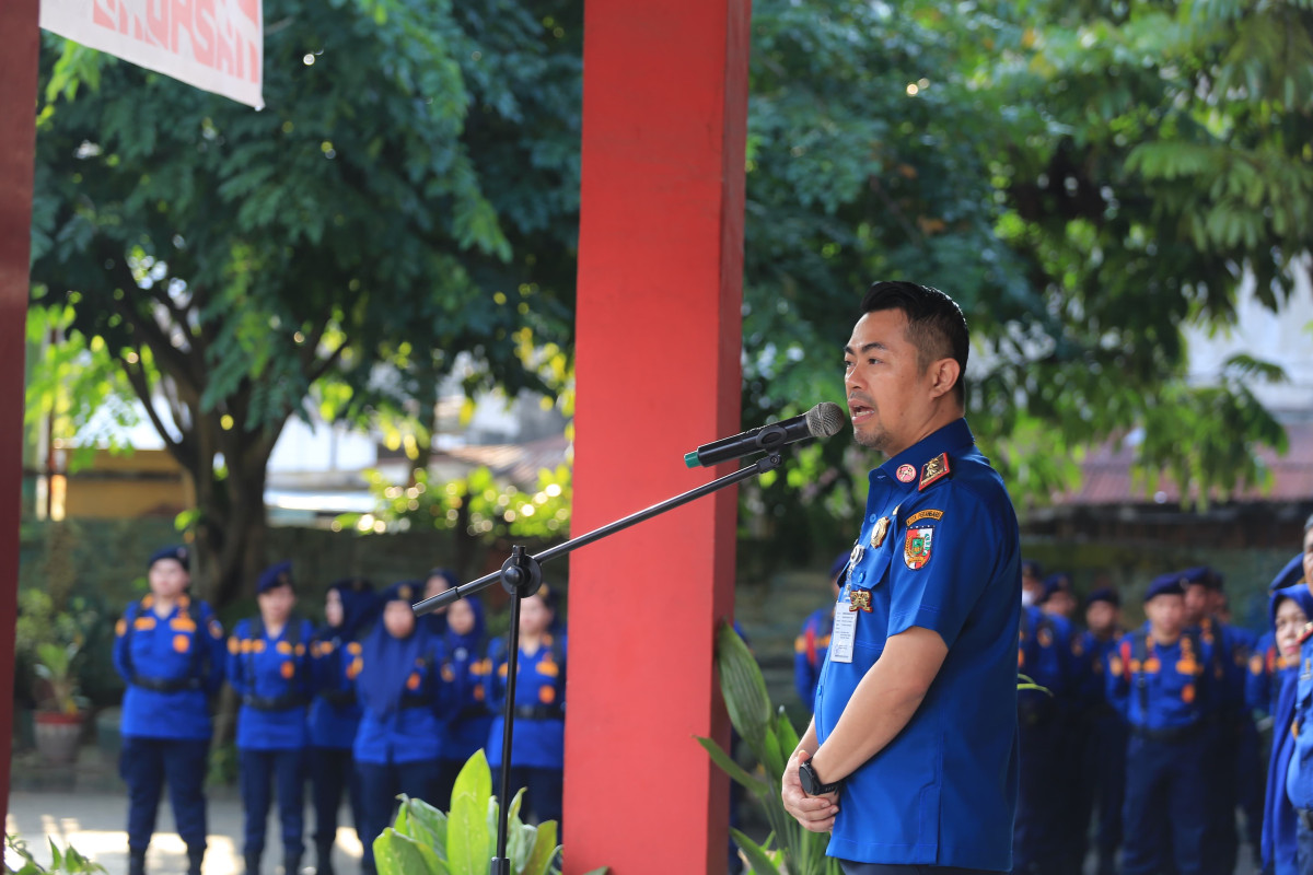 Pimpin Apel Senin Pagi, Pj Wali Kota Pekanbaru Minta Damkar Hadir dan Berarti Bagi Masyarakat