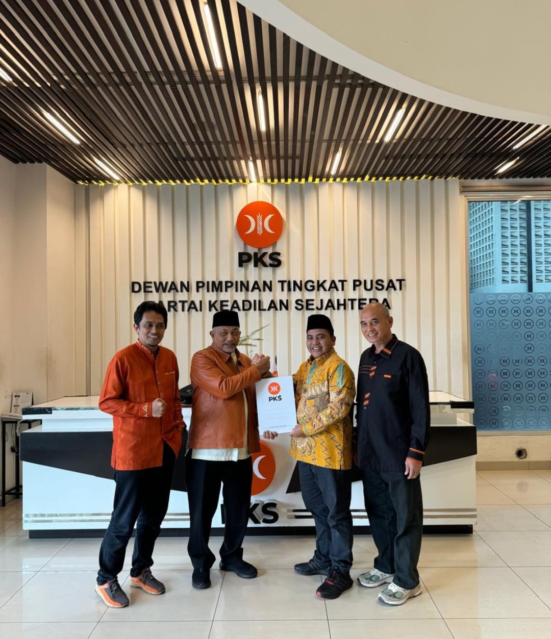 PKS Resmi Mengusung Nasarudin di Pilkada Pelalawan 2024, SK Diserahkan Langsung oleh Presiden PKS