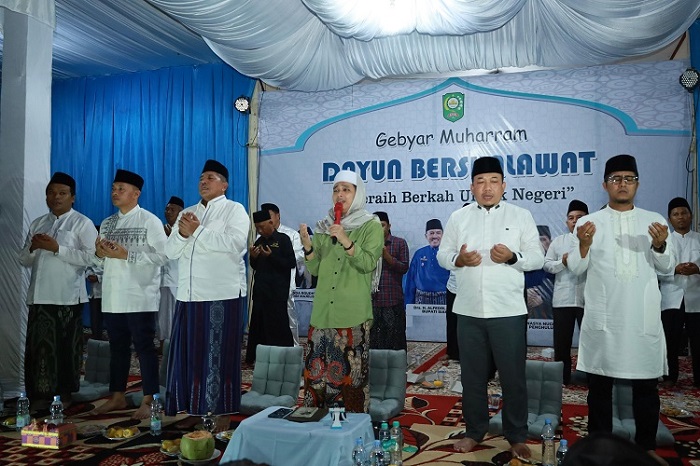 Bupati Alfedri dan Wabup Husni Merza Hadiri Gebyar Muharram Dayun, Kampung Terbaik se-Riau