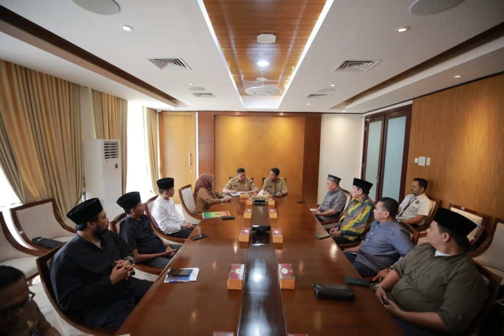 Hadirkan Artefak dan Benda Bersejarah Rasulullah SAW, LAM Riau Audiensi dengan Pemprov