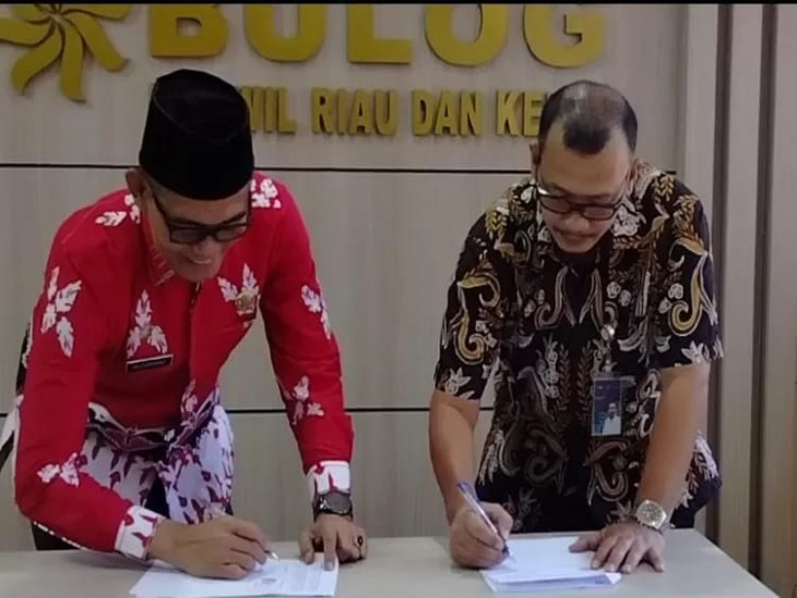 Pemkab Kampar Beli 70 Ton Beras dari Bulog untuk Cadangan Pangan