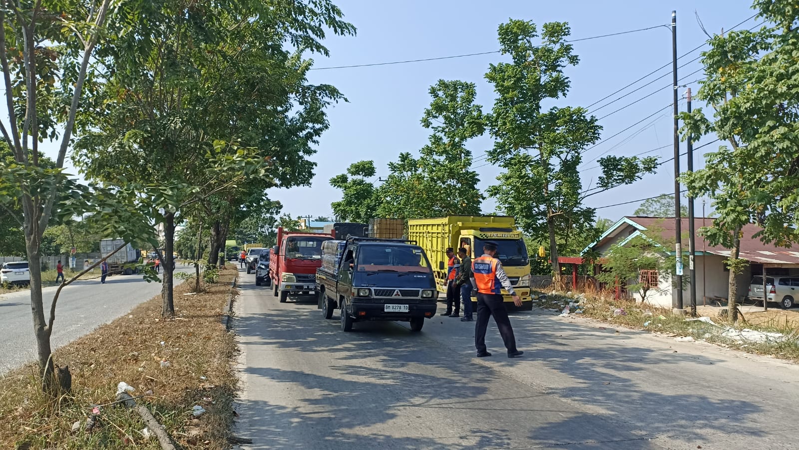 Tim Gabungan di Pekanbaru Tilang 49 Angkutan Barang Saat Razia di Soekarno Hatta
