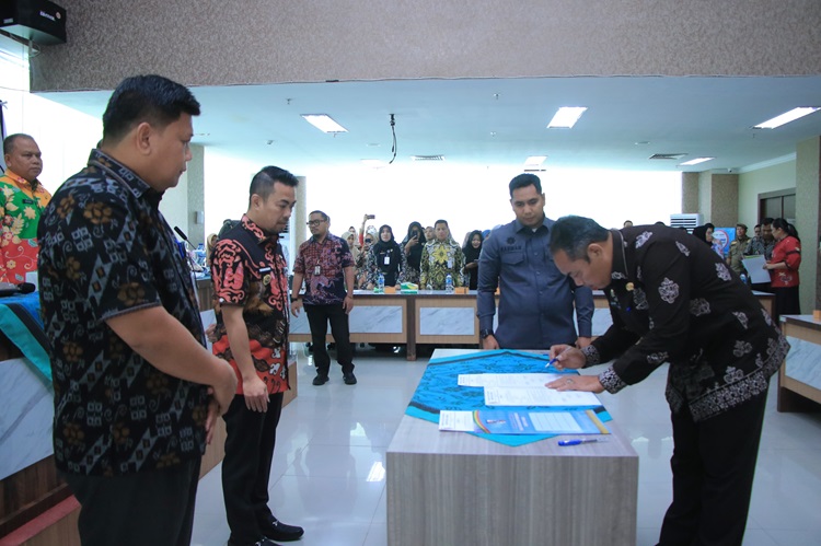 Ingot Ahmad Hutasuhut Plt Kepala Dinas Kesehatan Pekanbaru
