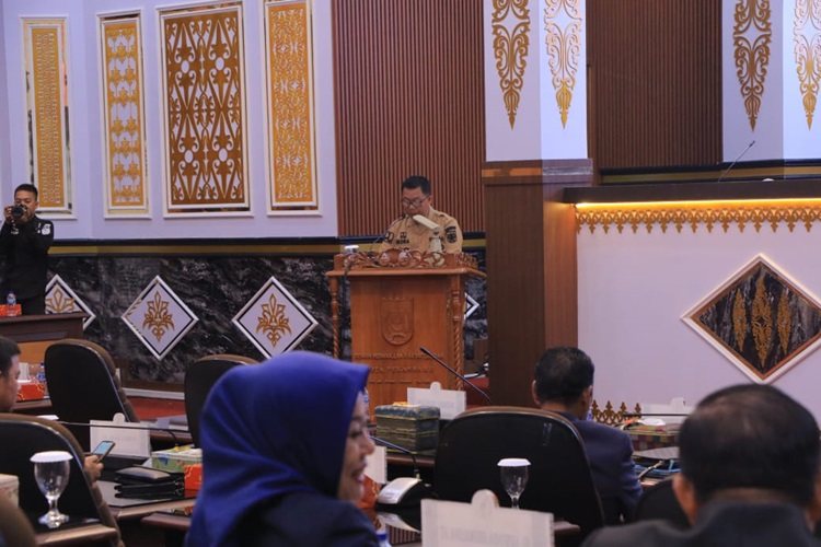Pemko Pekanbaru Sampaikan 2 Rancangan Perda ke DPRD