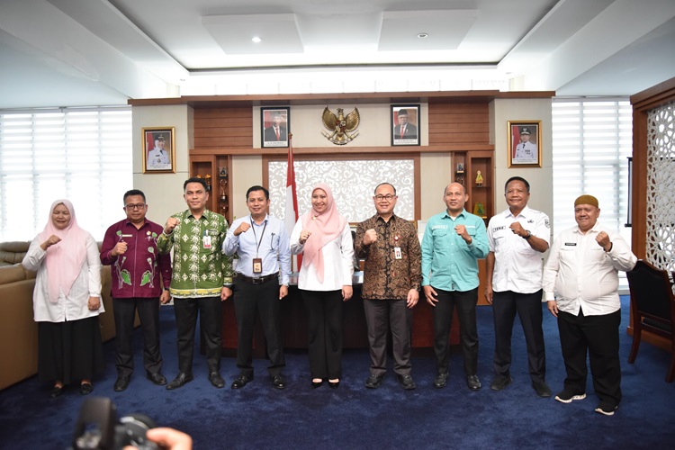 Kunjungan BRK Syariah dan OJK Riau Disambut Baik Bupati Inhu