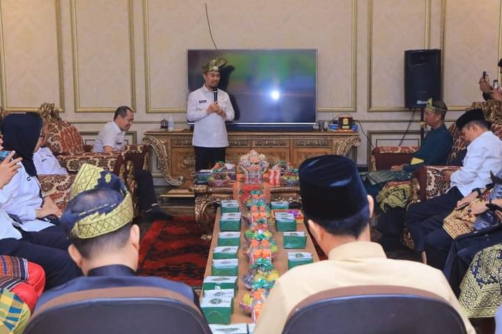 Sambangi Gedung LAM, Risnandar Mahiwa: Kami tak Bisa Bekerja Sendiri