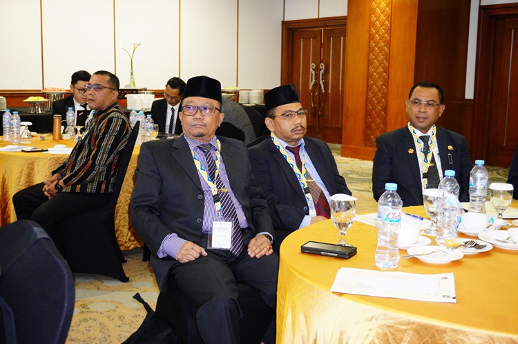Sekda Arfan dan Plt Kepala BKD Raja Indor Selesaikan Pelatihan BPPK Program Executive Course