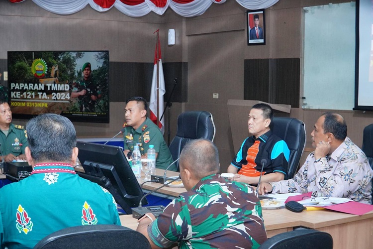Akan Dilakukan Berbagai Kegiatan, Pj Bupati Kampar Apresiasi TMMD ke-121 di Tanjung Belit