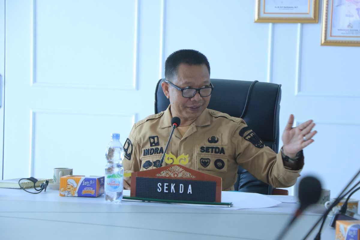 Sekdako Pekanbaru Pimpin Rapat Sistem Pengendalian Penduduk Menuju Indonesia Emas