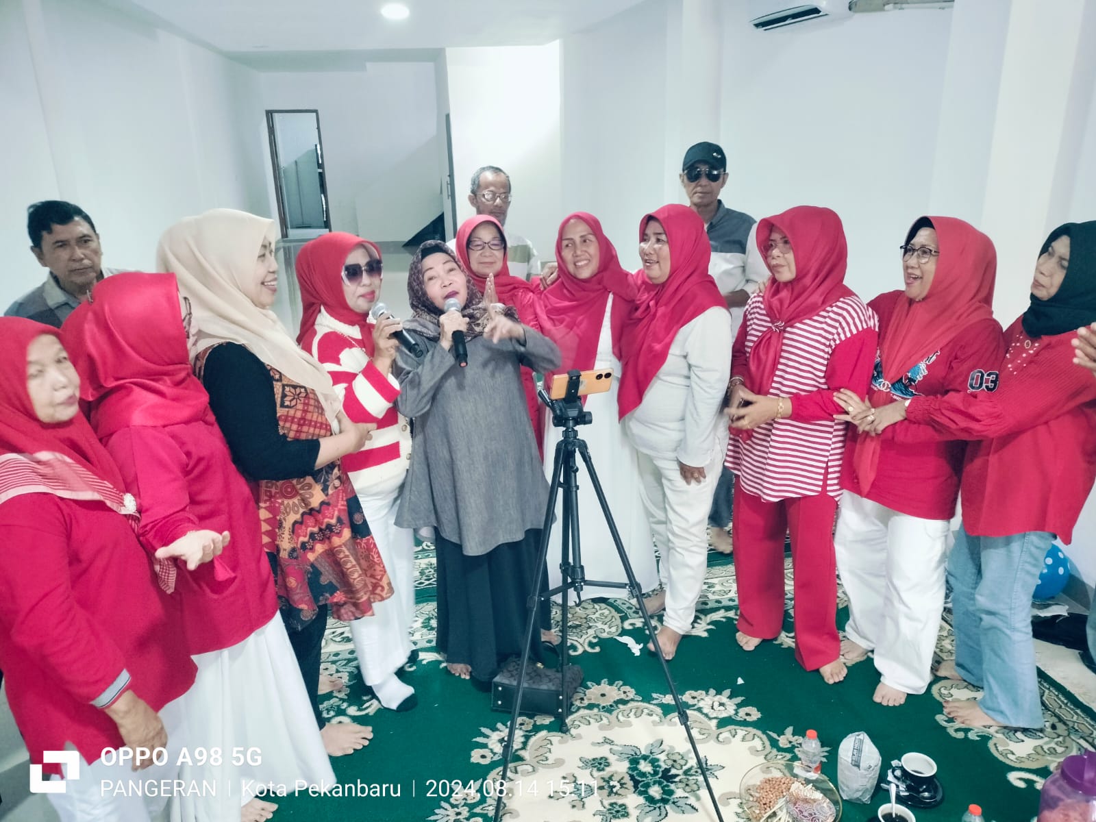 Meriahkan HUT RI ke-79, Ikatan Alumni SMP Negeri 2 Pekanbaru Angkatan 80 Menggelar Berbagai Lomba
