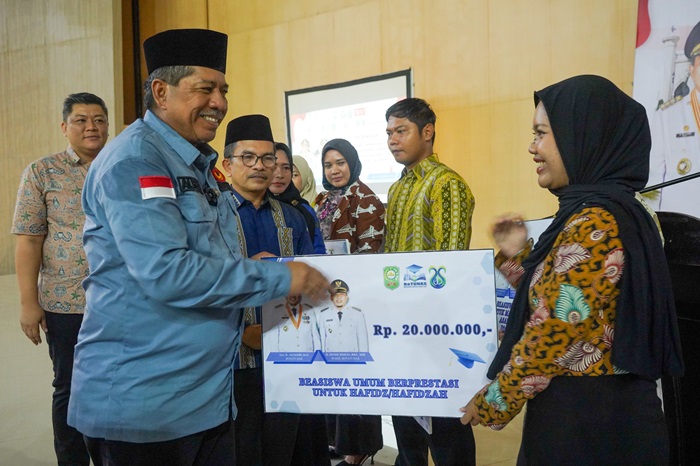 Ada Program 1 Keluarga 1 Sarjana, Bupati Alfedri Yakin Siak akan Punya SDM Tangguh