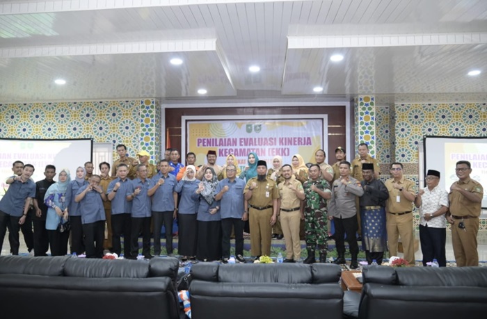 Kecamatan Bandar Laksamana Wakili Bengkalis Penilian EKK, Bupati Berharap Terbaik di Riau