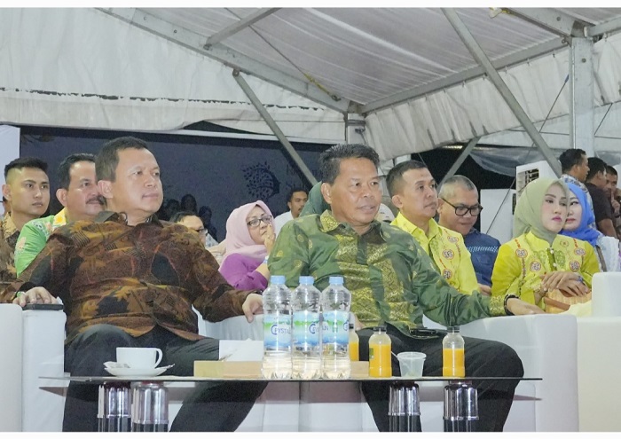 Pj Bupati Inhil Hadiri Malam Puncak HUT Riau ke-67