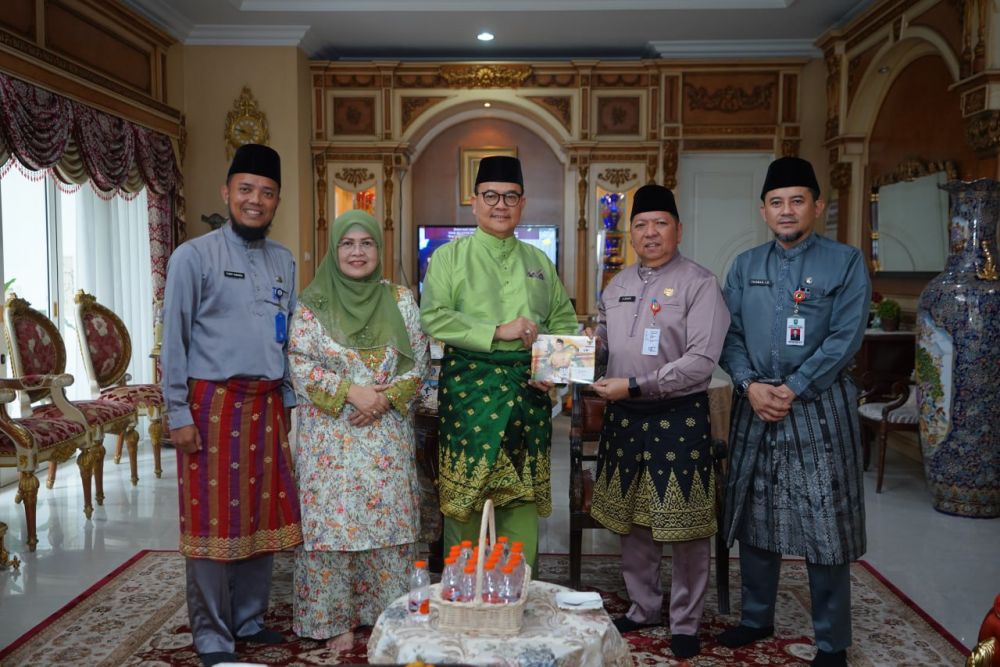 Jelang HUT Riau ke-67, Pemprov Riau Kunjungi Kediaman Mantan Gubernur Riau Rusli Zainal