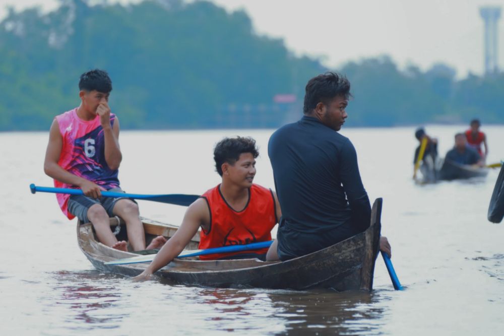 Bupati Siak Resmi Buka Lomba Dayung Tradisional, 44 Tim Arungi Sungai Siak