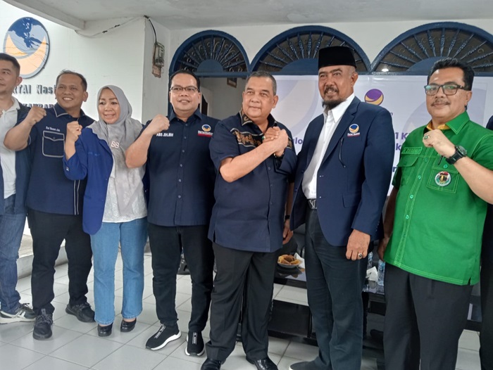 Putar Haluan ke Pilwako Pekanbaru, Edy Natar-Destrayani Bibra Daftar ke KPU Dihari Terakhir