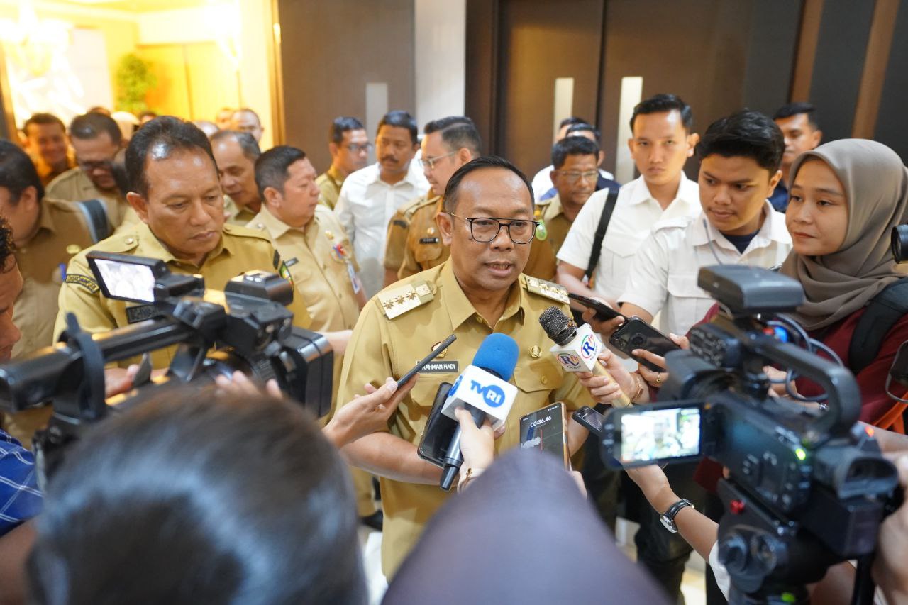 Kumpulkan Seluruh OPD, Pj Gubri Rahman Hadi: Kita Harus Ketahui Persoalan di Daerah dan Pilkada