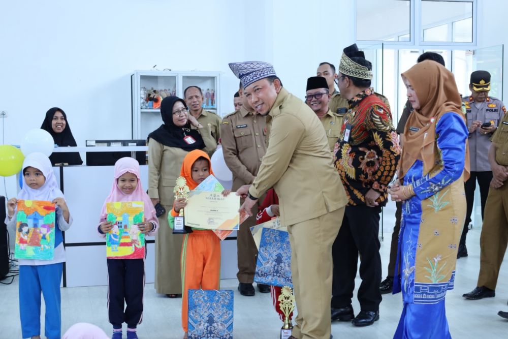 Deputi Perpusnas RI dan Wakil Bupati Siak Resmikan Gedung Pustaka Baru untuk Literasi Masyarakat