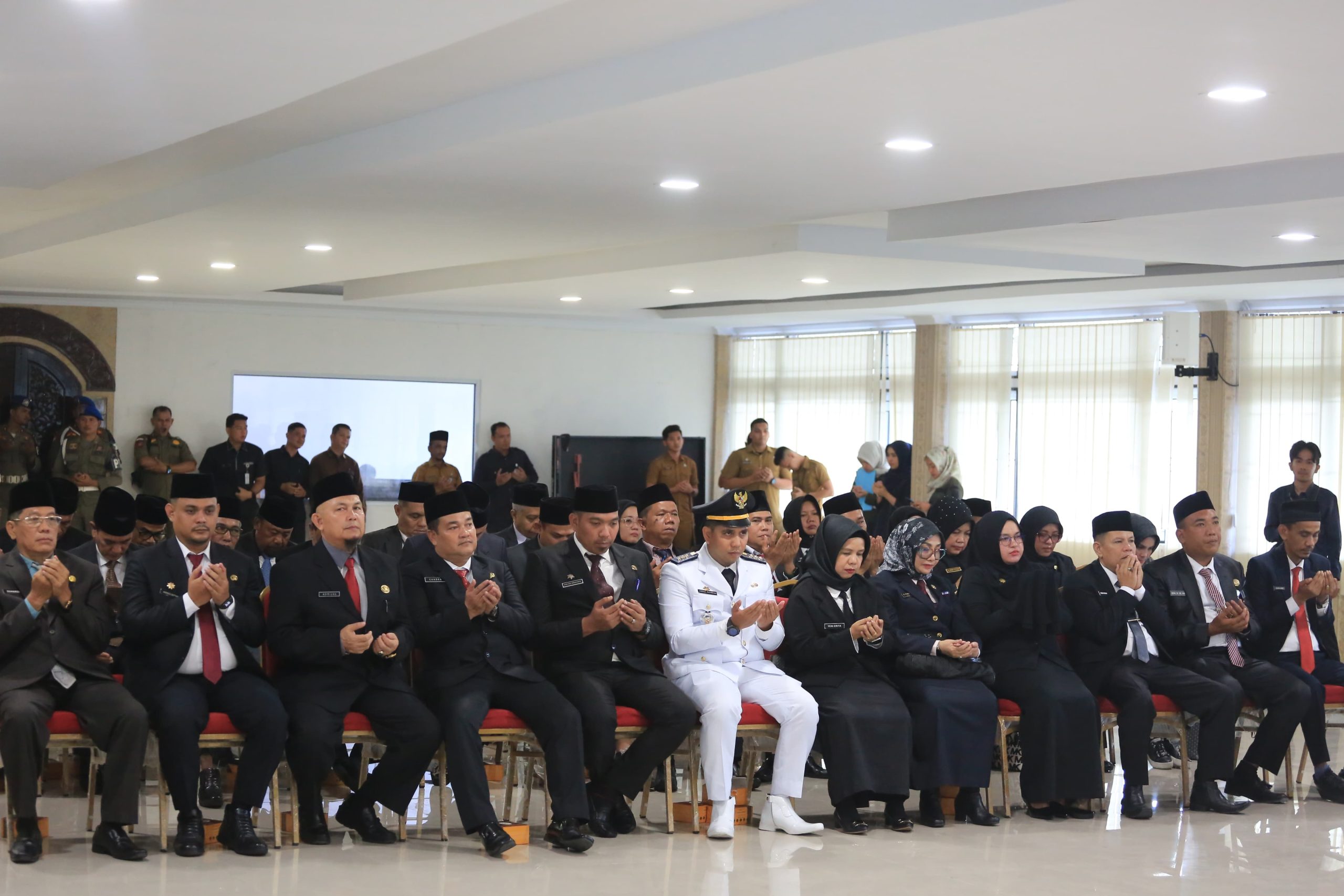 Resmi Lantik 35 Pejabat Disaat Pilkada, Pj Wali Kota Pekanbaru Tegaskan Tak Ada Kepentingan Politik