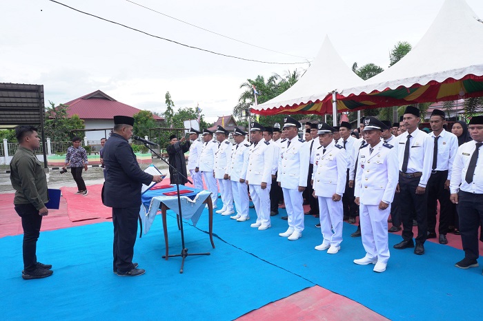 Bupati Alfedri Lantik 8 Penghulu dan Bapekam Sungai Mandau, Ada yang Menjabat Sampai 2031