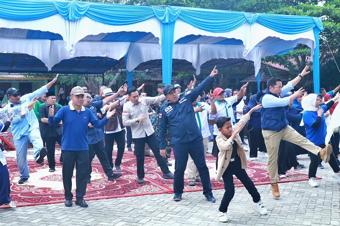 Bawa 14 Dokter, Bupati Alfedri Disambut Hangat dalam Program Siak Melesat Kecamatan Tualang