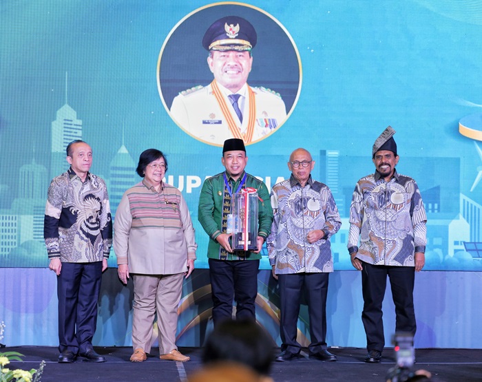Diganjar Nirwasita Tantra, Siak Terbaik Dalam Pengelolaan Lingkungan Hidup dan Kehutanan