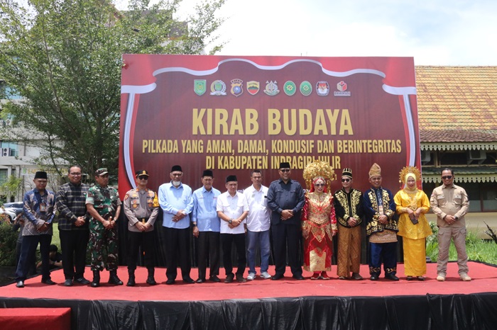 Pj Bupati Erisman Hadiri Kirab dan Deklarasi Pilkada Damai Bersama Paslon Bupati Inhil