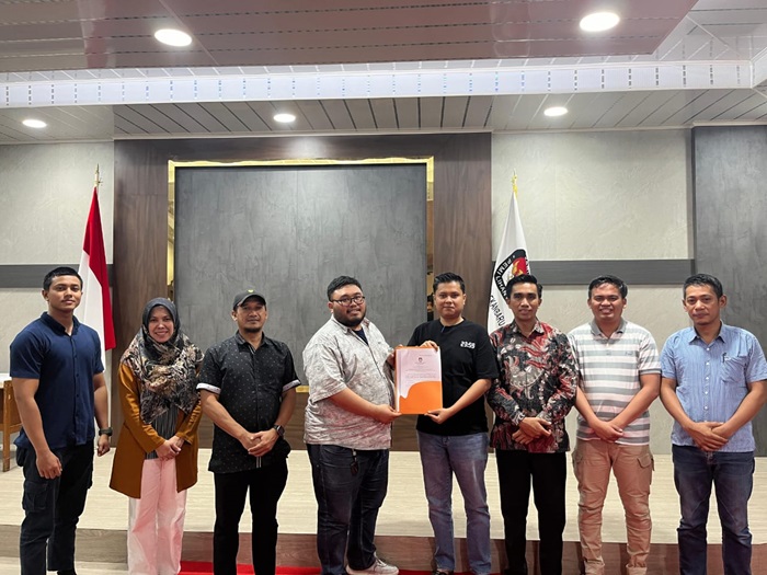 Baru Pasangan Edy Nasution-Dastrayani Bibra yang Lengkapi Persyaratan Pilwako Pekanbaru
