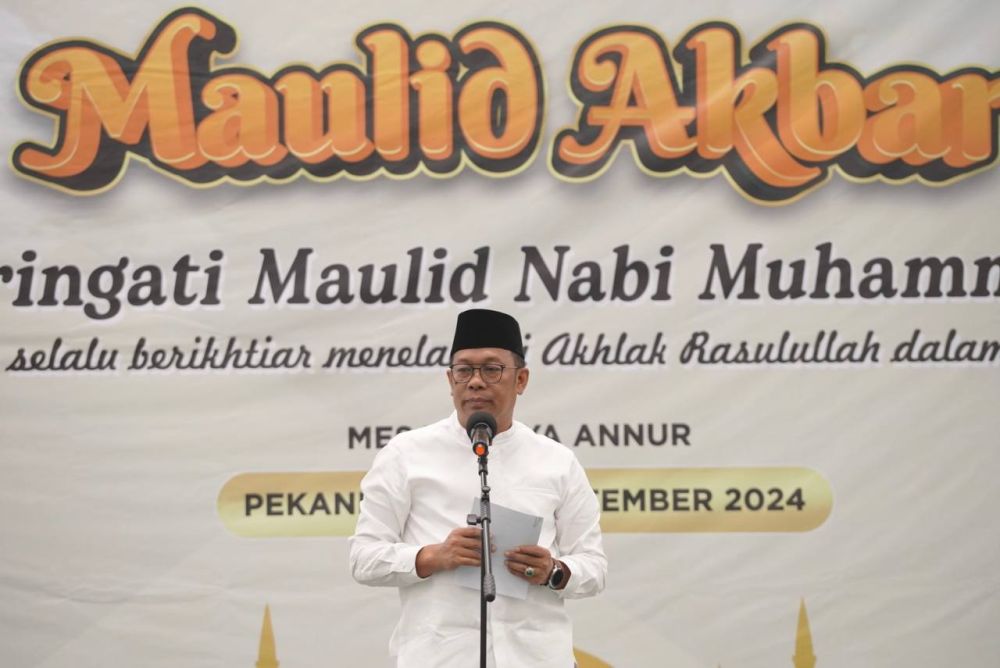 Pemprov Riau Gelar Maulid Akbar di Masjid Annur, Pj Gubri: Meski Beda Pilihan Tetap Jalin Ukhuwah Islamiyah