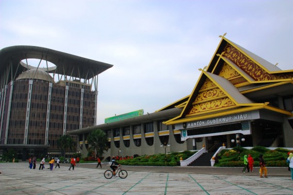 Pj Gubernur Riau Sudah Teken SK Pimpinan DPRD 5 Kabupaten/Kota, Rohil Masih Diproses