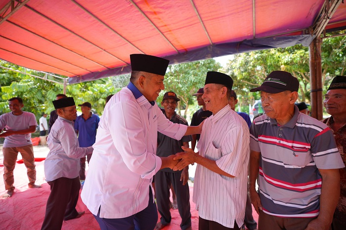 Warga Kampung Delima Jaya Usulkan Perbaikan Jalan, Alfedri Beri Jawaban Pasti